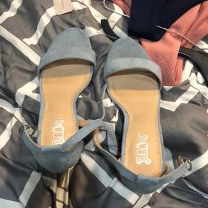 Brash brand cute velour baby blue block heel
